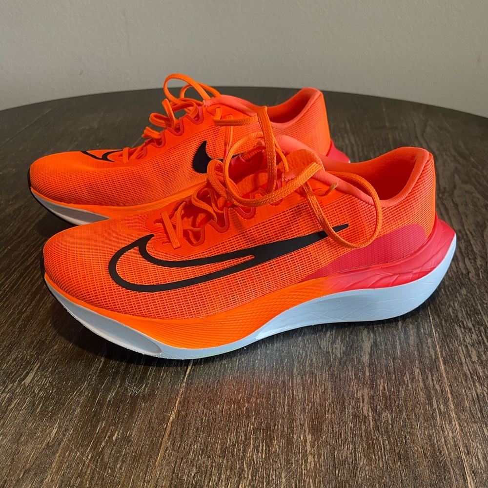 Nike Zoom Fly 5 Running Sneakers Size 11